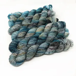 A welcome breeze - Delightful DK - wholesale