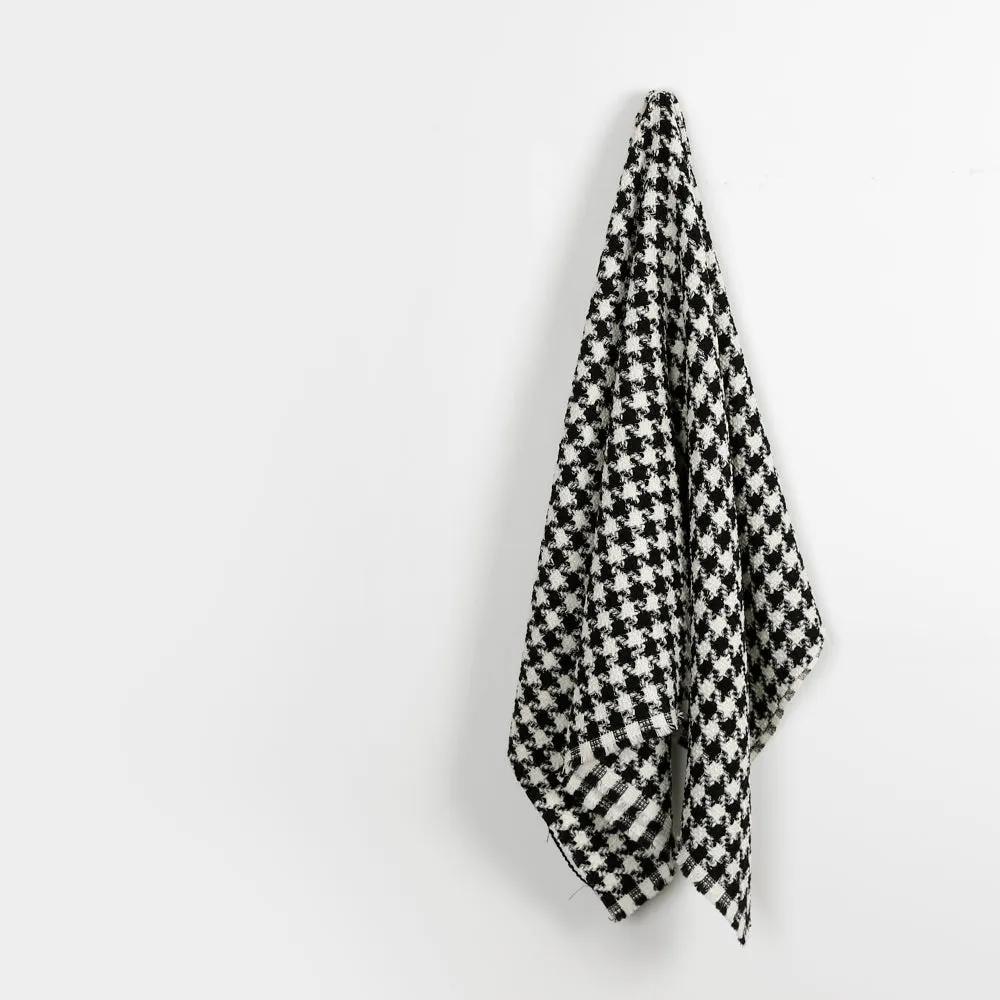 Bold Houndstooth Tweed - Black / White