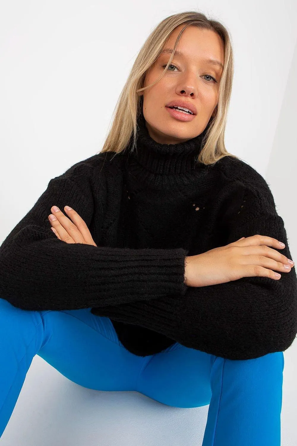 Elegant Knit Turtleneck Pullover